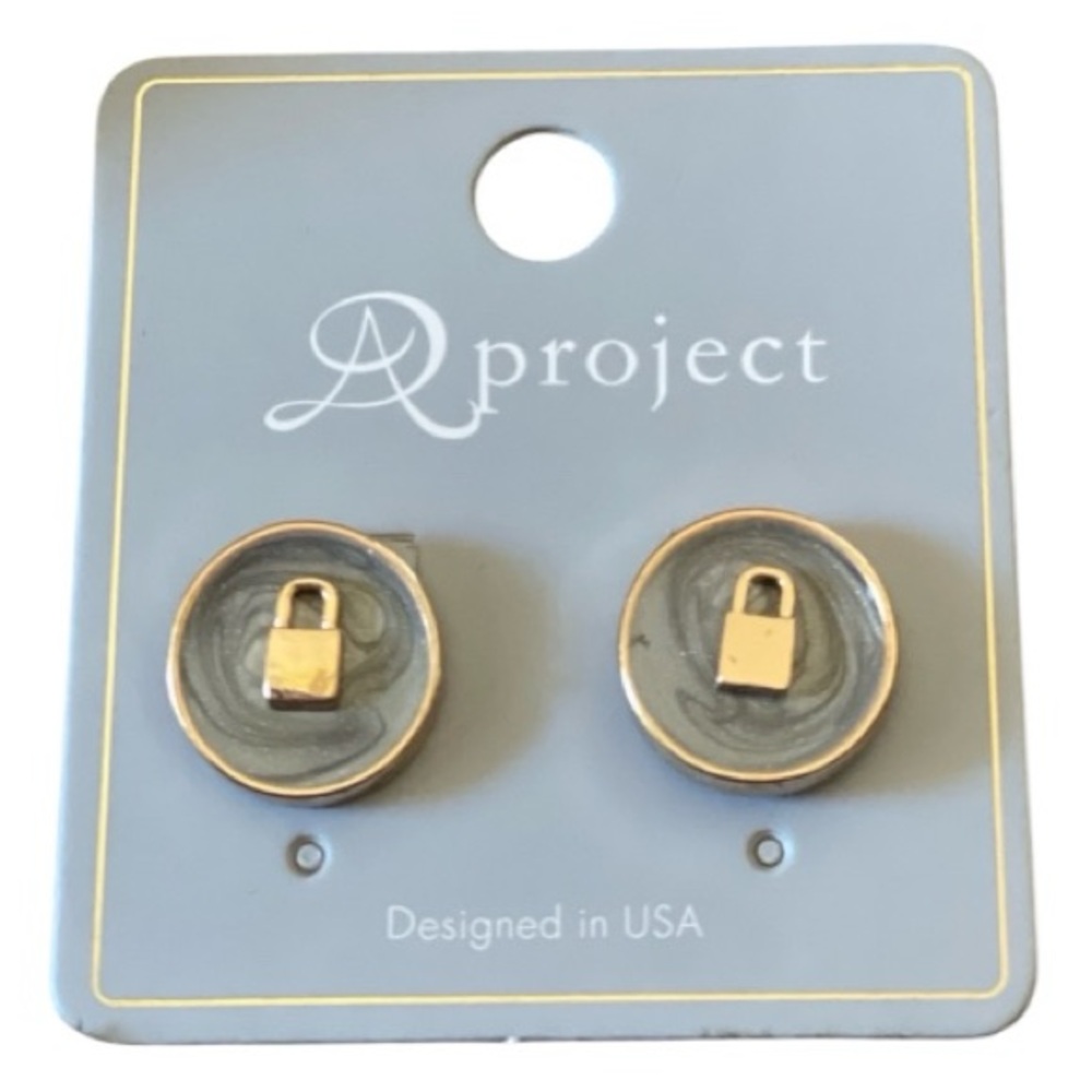 Gold and Gray Lock Circle Stud Earrings — AD Project
